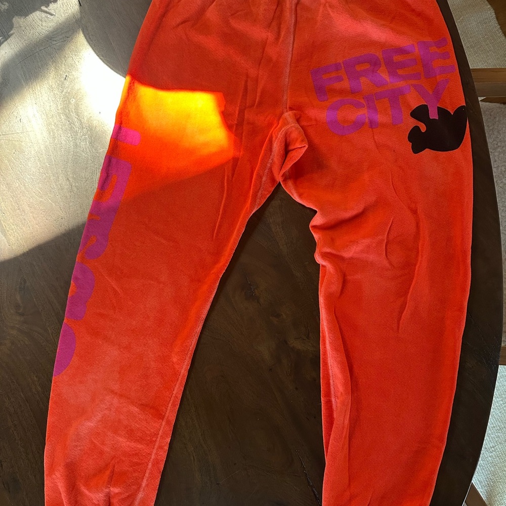 freecity Orange Sweatpants
